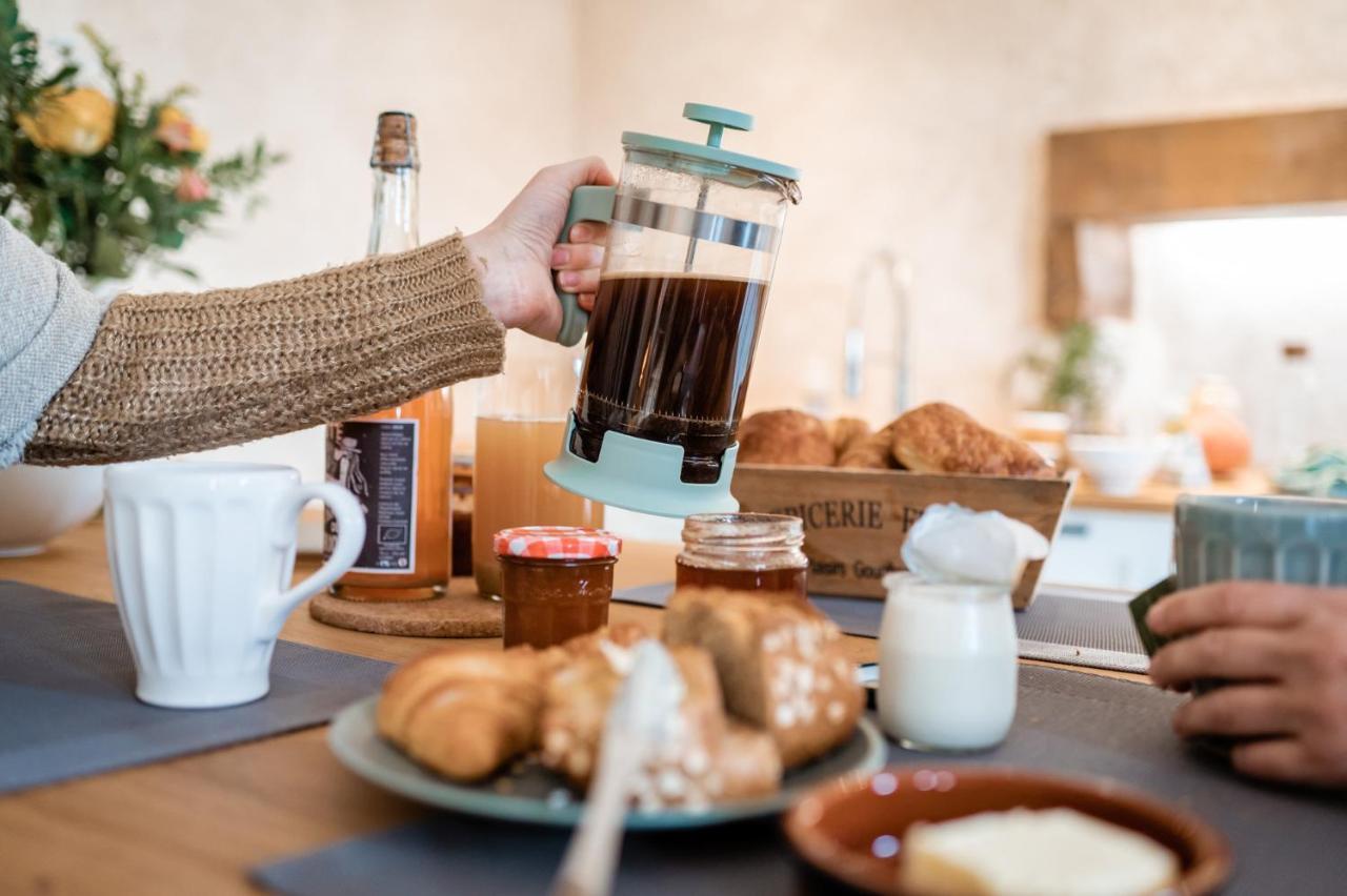 Cottage Breton - Gite De Charme En Centre Finistere Plonévez-du-Faou Eksteriør billede